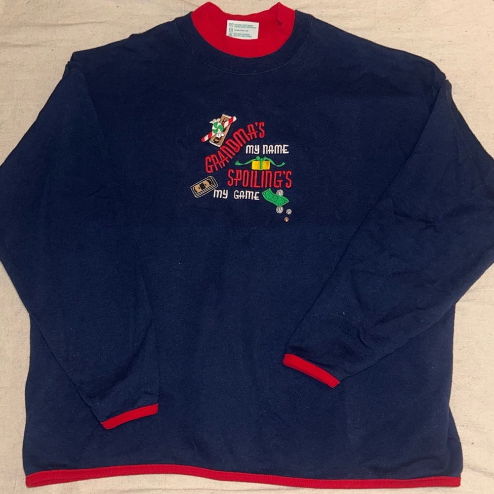 90s vintage Navy Blue and Red Women's Christmas Sweater